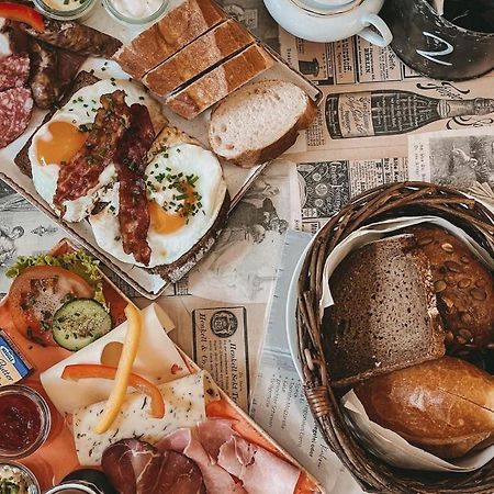 דירות רוטנבורג אוב דר טאובר Cafe Einzigartig מראה חיצוני תמונה